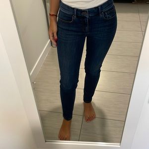 Love these blue jeans! They fit great for curvy women.